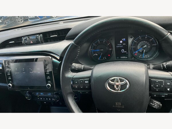 Used Toyota Hilux 2023 for sale - 75214764: Photo 10