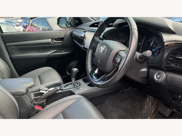 Used Toyota Hilux 2023 for sale - 75214764: Photo 13