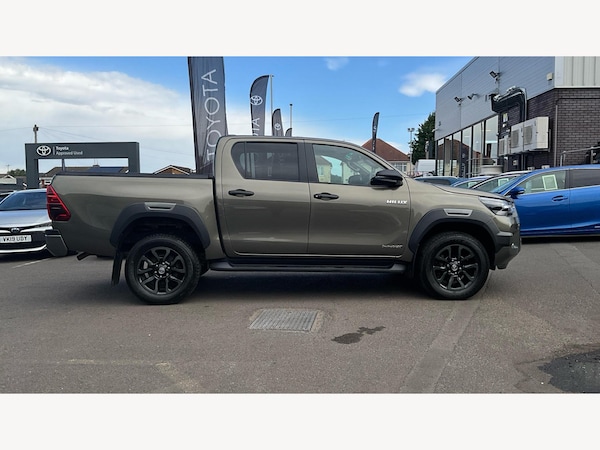 Used Toyota Hilux 2023 for sale - 75214764: Photo 18