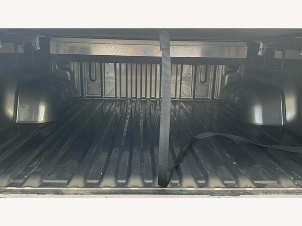 Used Toyota Hilux 2023 for sale - 75214764: Photo 23