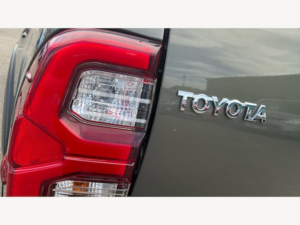Used Toyota Hilux 2023 for sale - 75214764: Photo 27