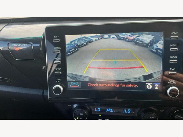 Used Toyota Hilux 2023 for sale - 75214764: Photo 33
