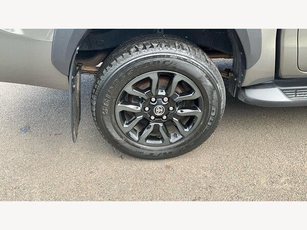 Used Toyota Hilux 2023 for sale - 75214764: Photo 34