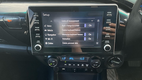 Used Toyota Hilux 2023 for sale - 75214764: Photo 63