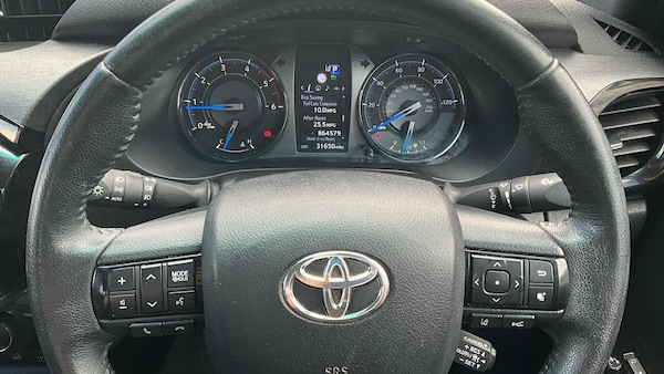 Used Toyota Hilux 2023 for sale - 75214764: Photo 71