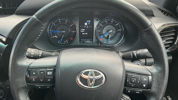 Used Toyota Hilux 2023 for sale - 75214764: Photo 74