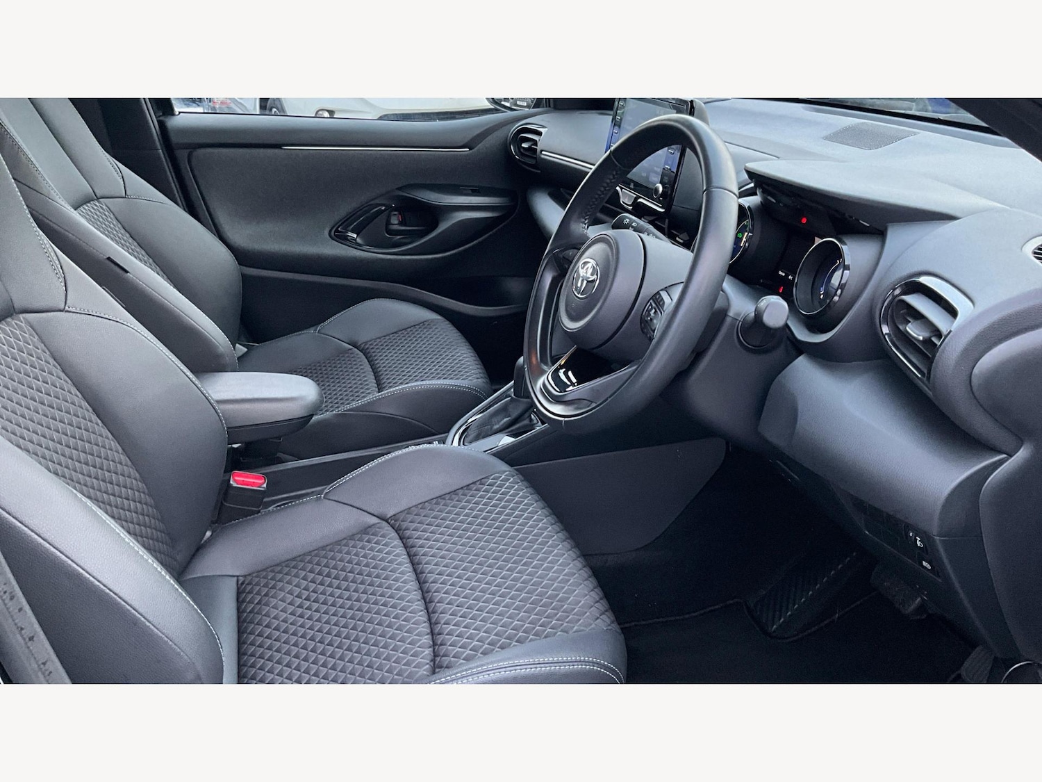 Used Toyota Yaris 2022 for sale - 77344695: Photo 13