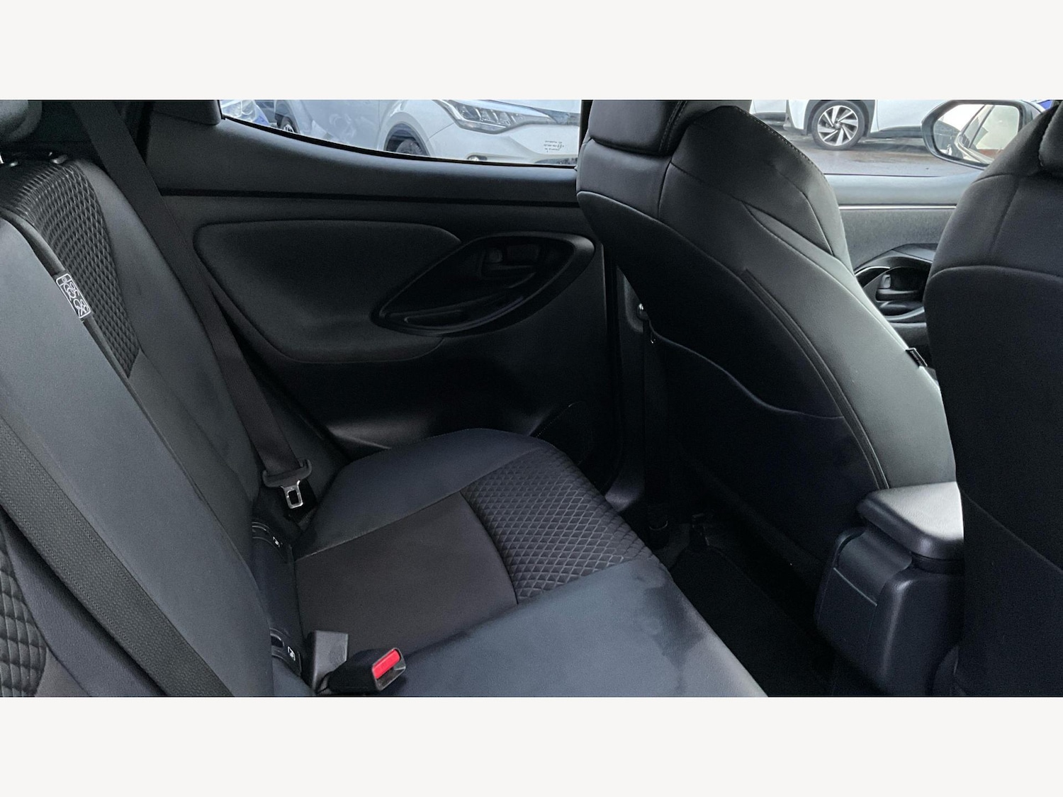 Used Toyota Yaris 2022 for sale - 77344695: Photo 14