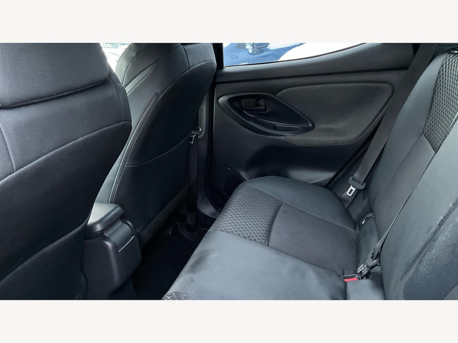 Used Toyota Yaris 2022 for sale - 77344695: Photo 15