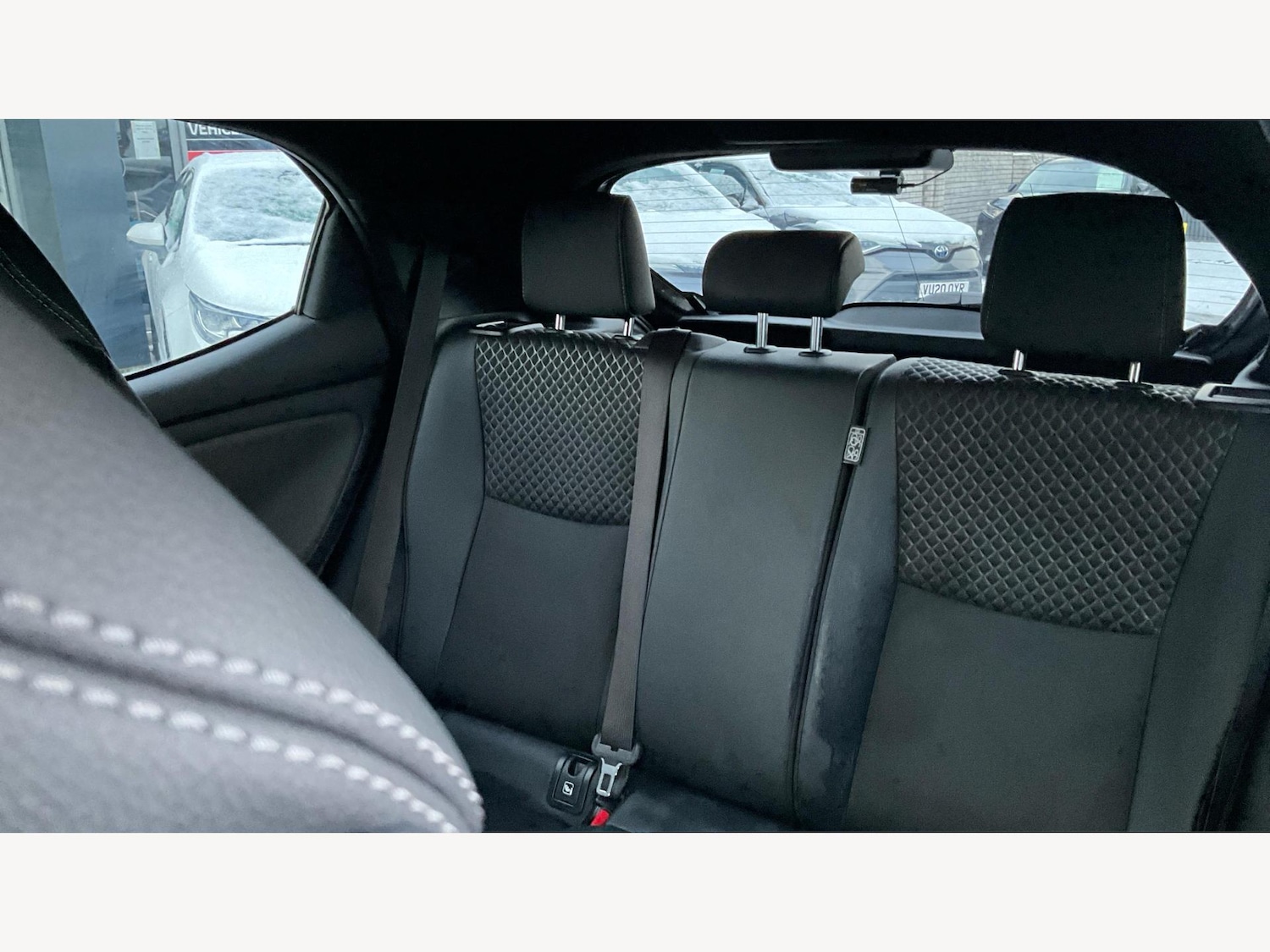 Used Toyota Yaris 2022 for sale - 77344695: Photo 25