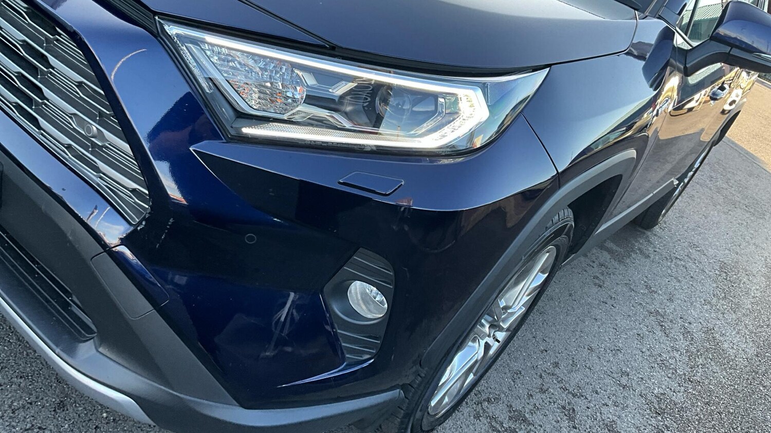 Used Toyota RAV4 2020 for sale - 75927470: Photo 41