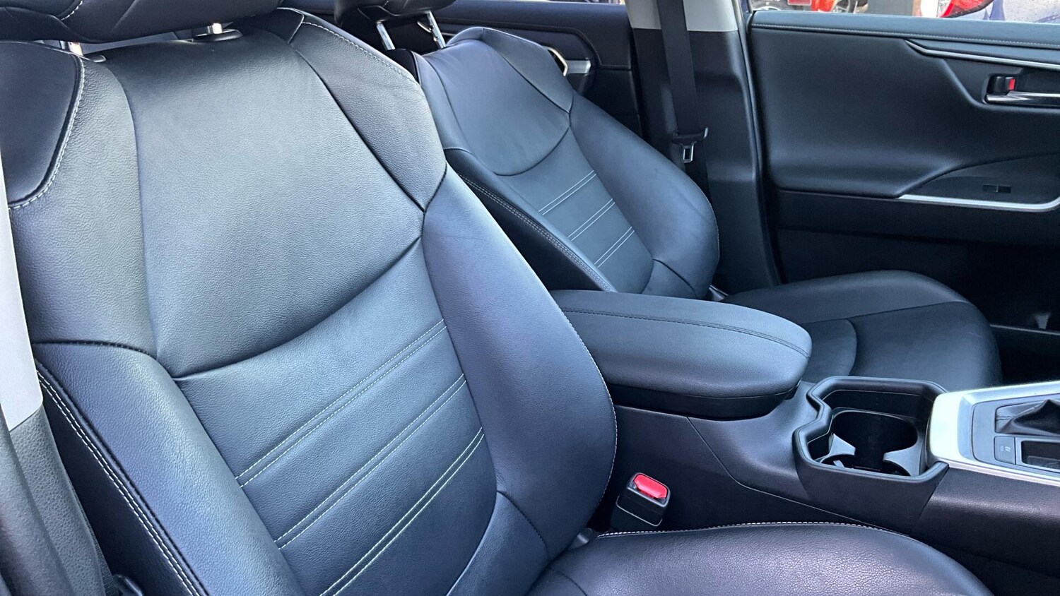 Used Toyota RAV4 2020 for sale - 75927470: Photo 47