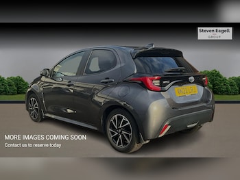 Used Toyota Yaris 2022 for sale - 76174803: Photo 2