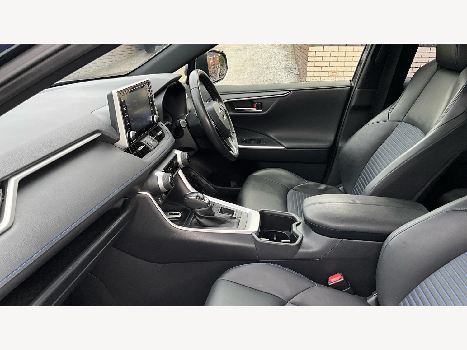 Used Toyota RAV4 2022 for sale - 77331062: Photo 12