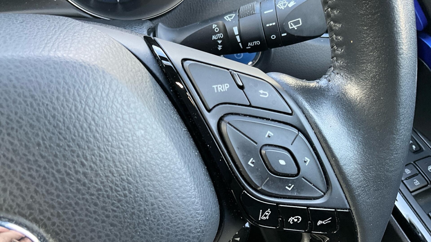 Used Toyota C-HR for sale - 77705296: Photo 43