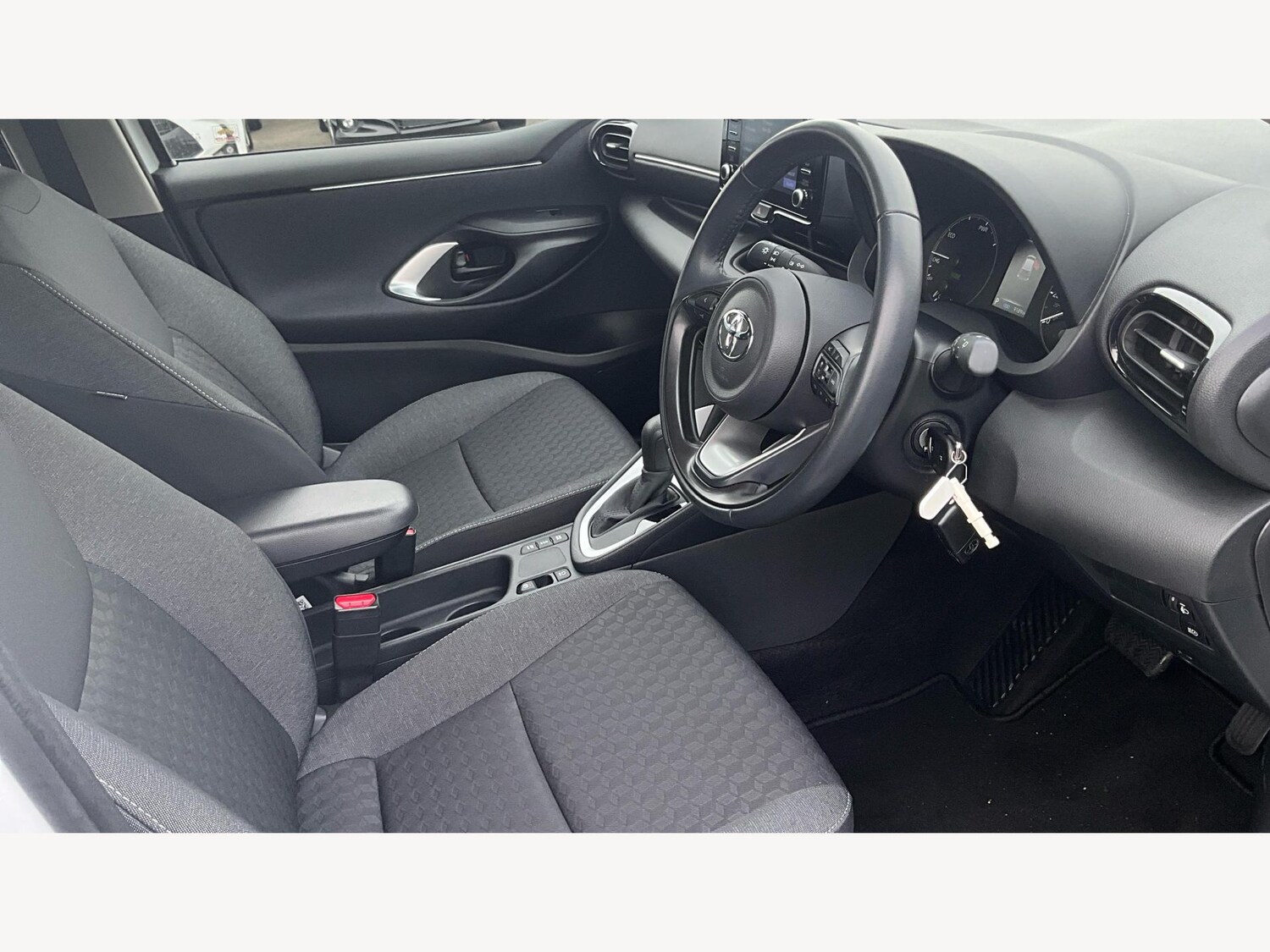 Used Toyota Yaris 2023 for sale - 76484449: Photo 13