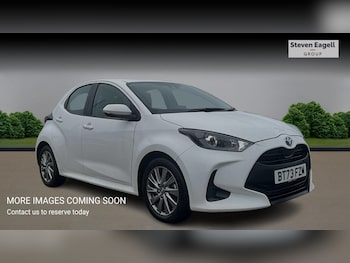 Used Toyota Yaris 2023 for sale - 76484449: Photo