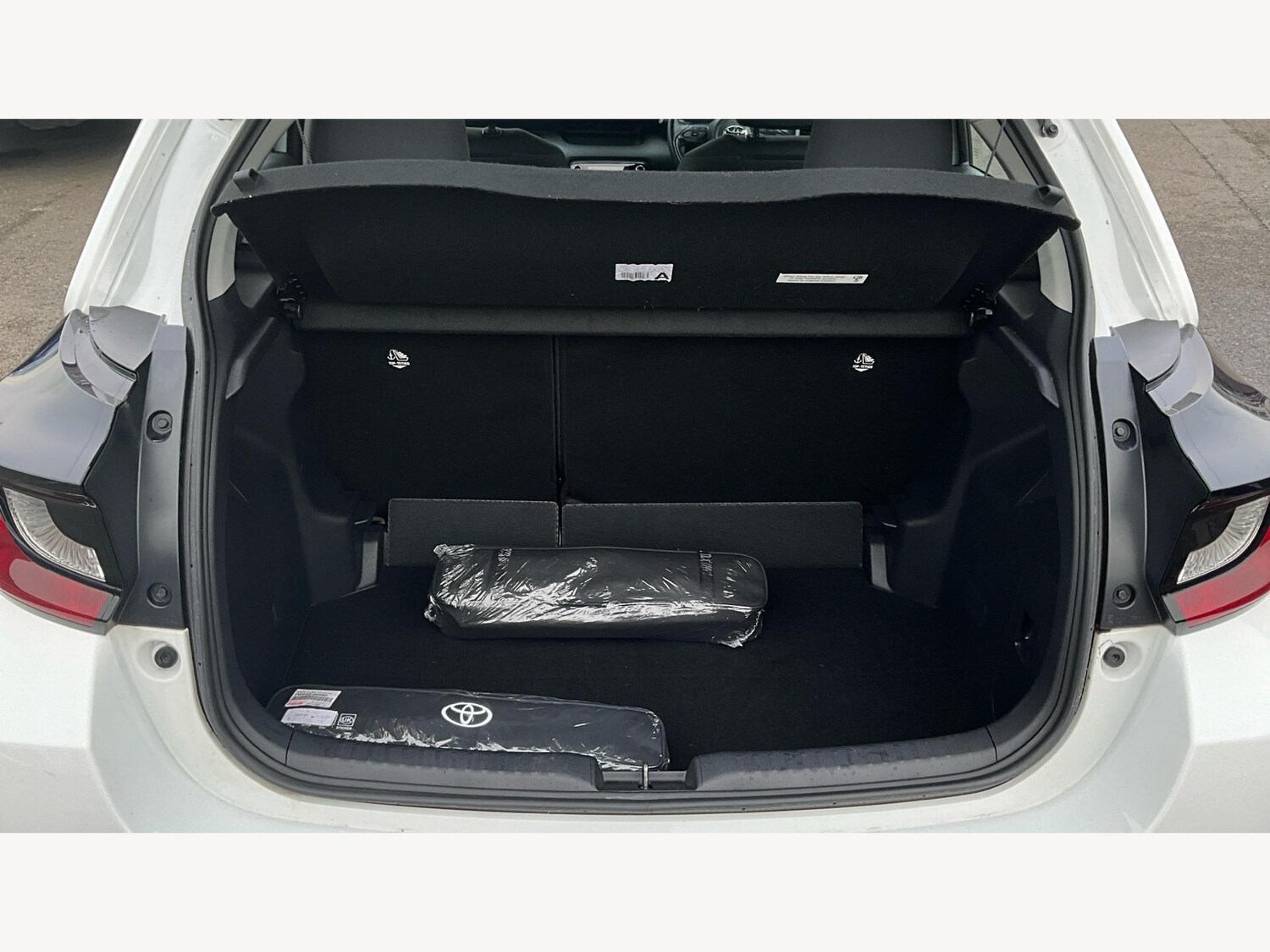 Used Toyota Yaris 2023 for sale - 76484449: Photo 23