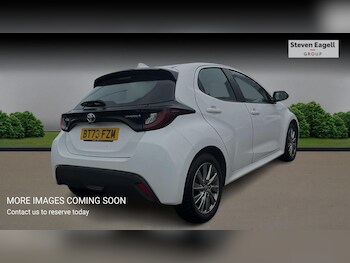 Used Toyota Yaris 2023 for sale - 76484449: Photo