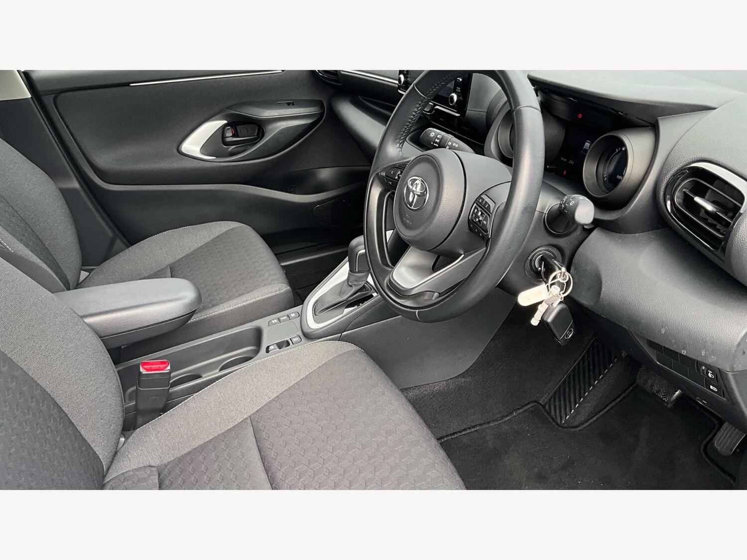 Used Toyota Yaris 2023 for sale - 76227163: Photo 13