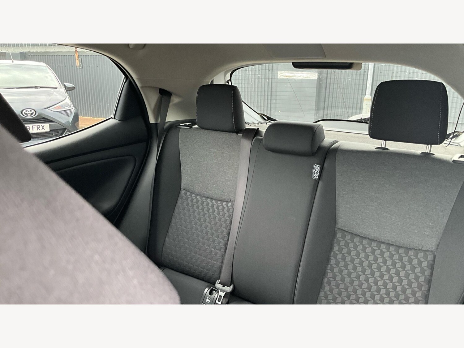 Used Toyota Yaris 2023 for sale - 76227163: Photo 25