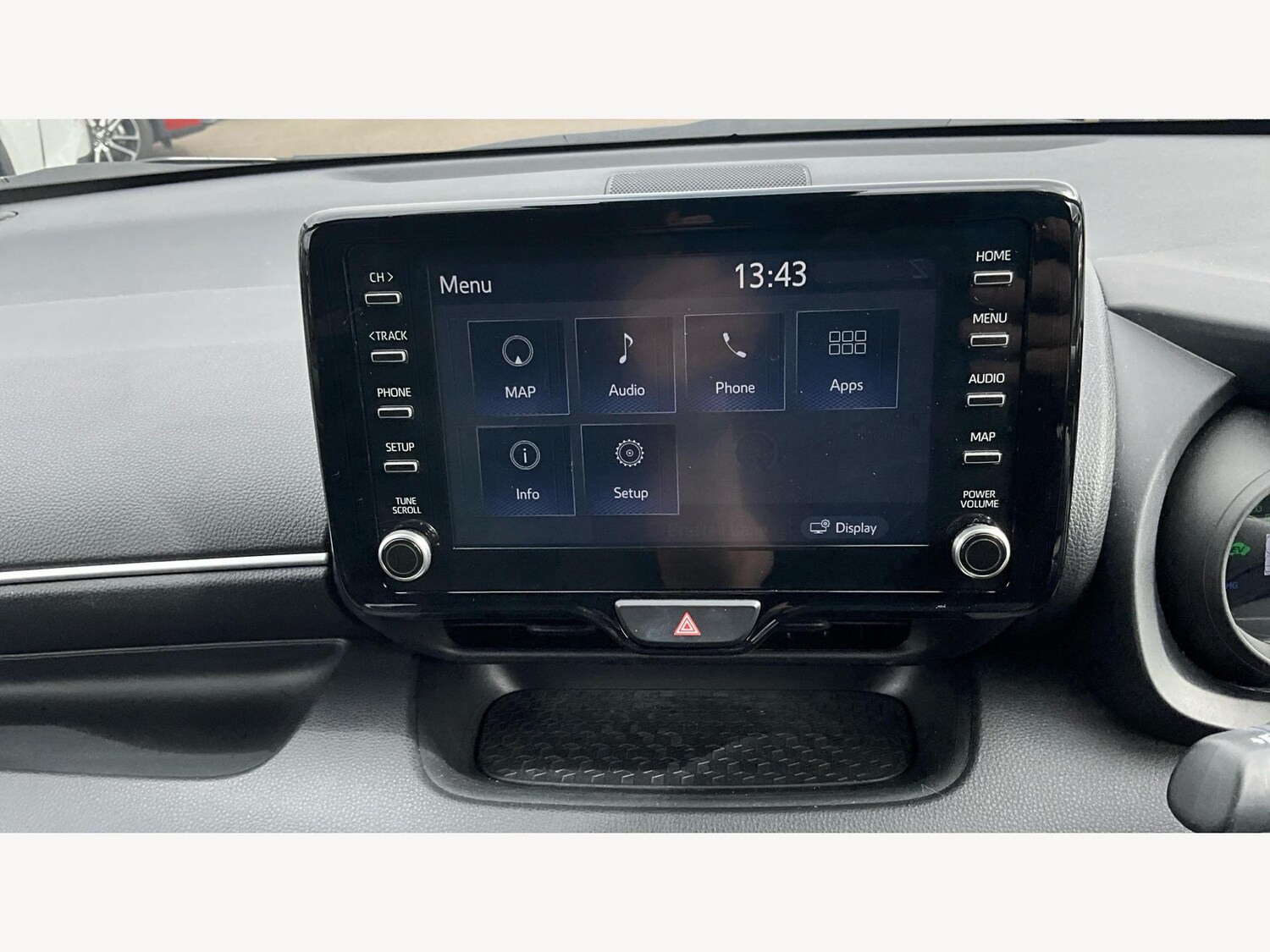 Used Toyota Yaris 2023 for sale - 76227163: Photo 31