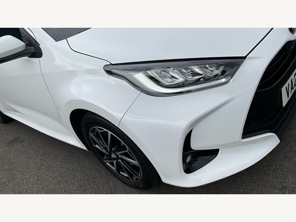 Used Toyota Yaris 2023 for sale - 76227163: Photo 40
