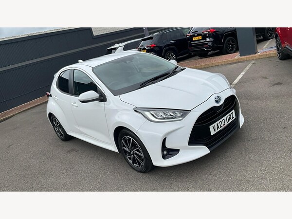 Used Toyota Yaris 2023 for sale - 76227163: Photo 43