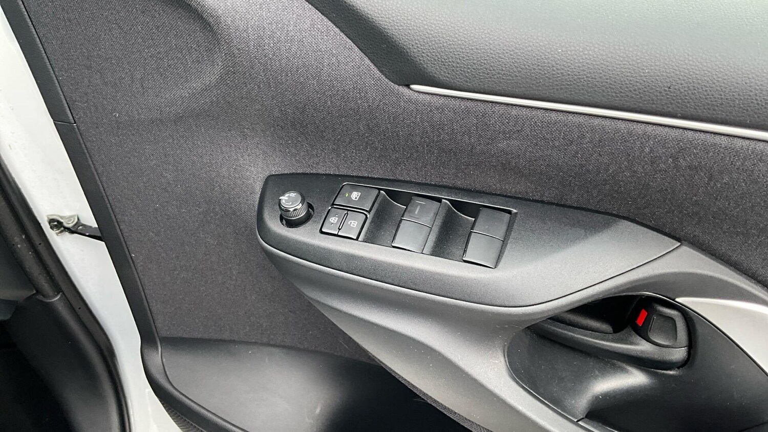 Used Toyota Yaris 2023 for sale - 76227163: Photo 44