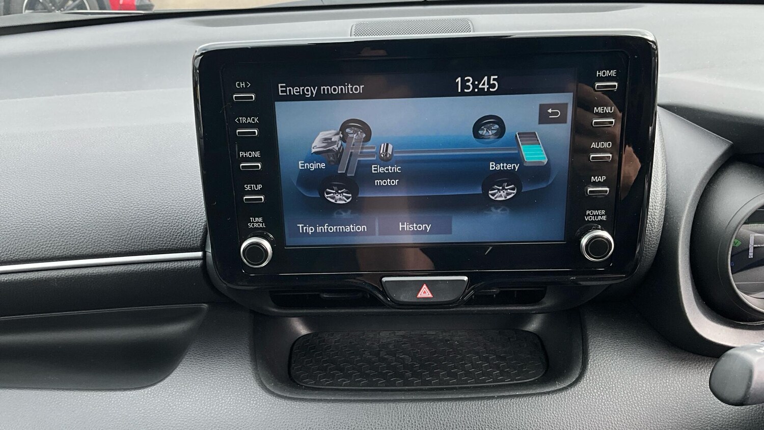 Used Toyota Yaris 2023 for sale - 76227163: Photo 55