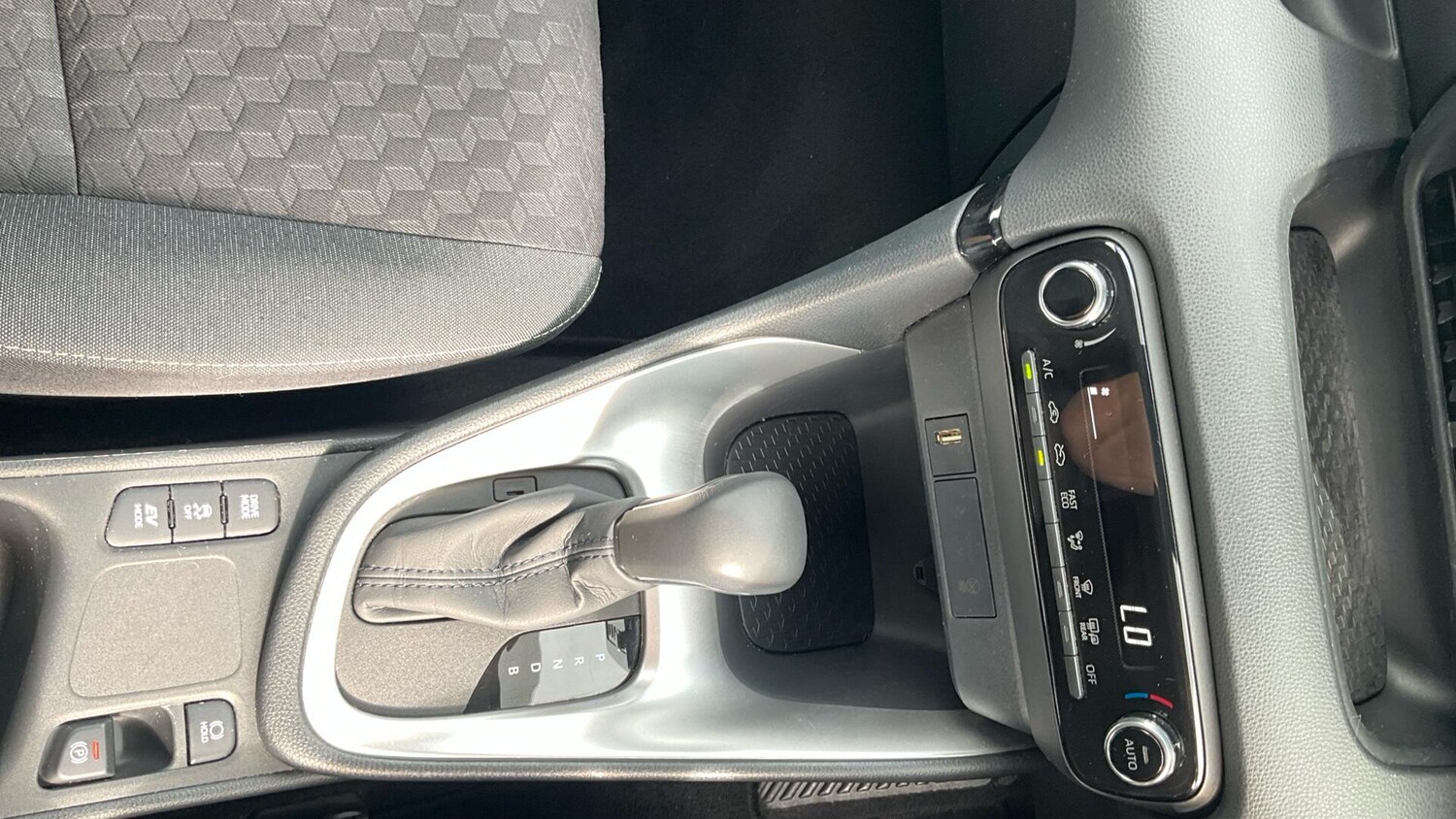 Used Toyota Yaris 2023 for sale - 76227163: Photo 61