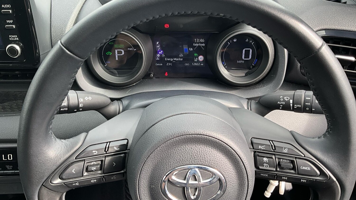 Used Toyota Yaris 2023 for sale - 76227163: Photo 65