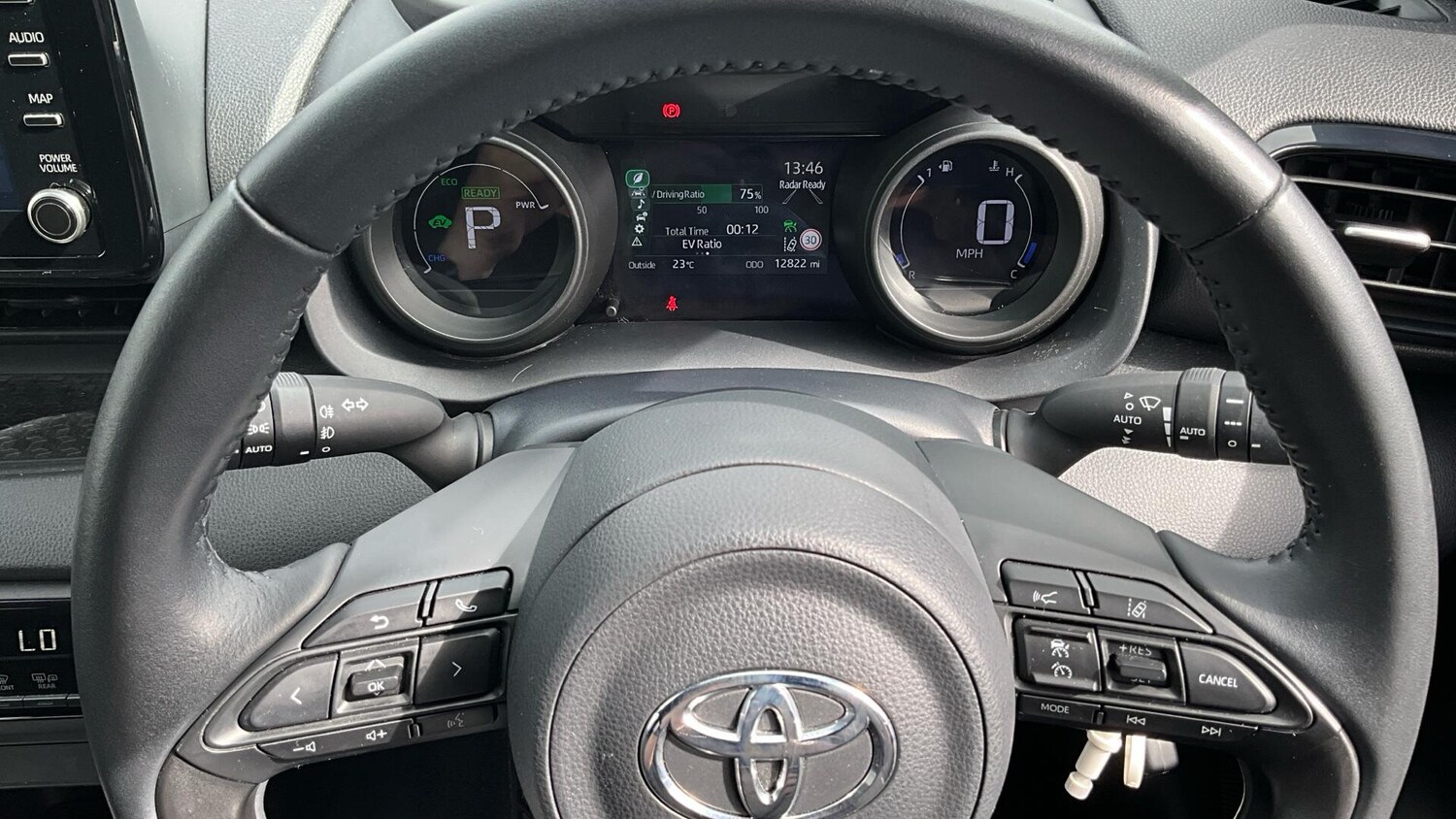 Used Toyota Yaris 2023 for sale - 76227163: Photo 69