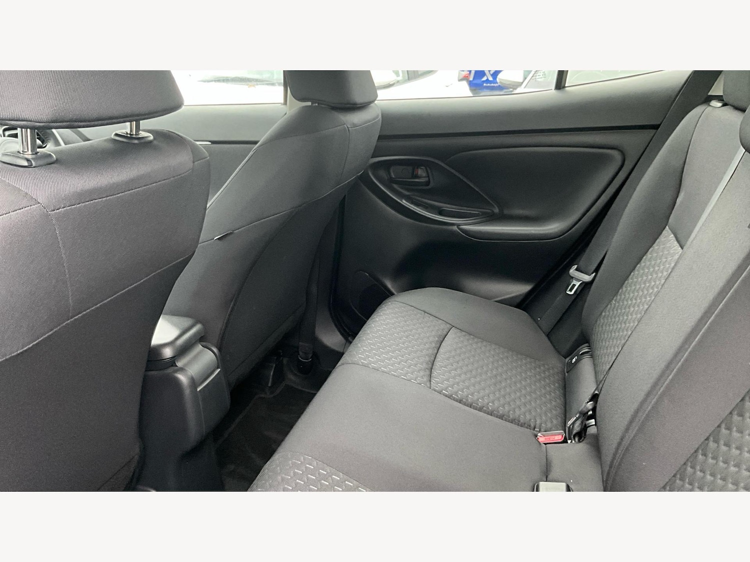 Used Toyota Yaris Cross 2024 for sale - 76175100: Photo 15