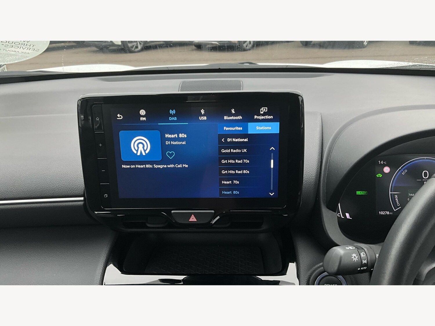 Used Toyota Yaris Cross 2024 for sale - 76175100: Photo 32