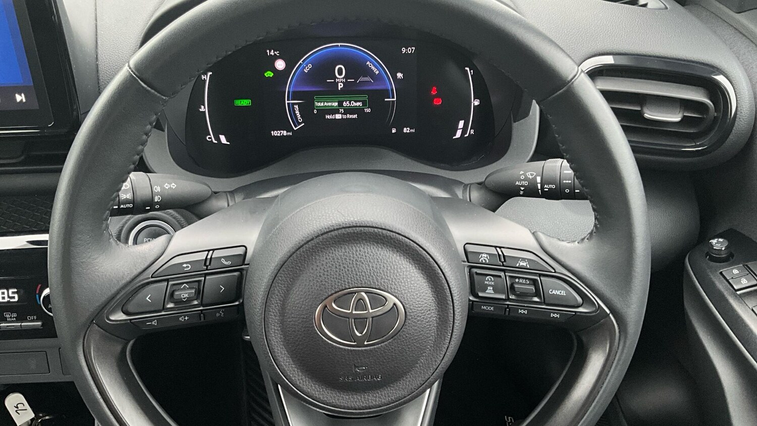 Used Toyota Yaris Cross 2024 for sale - 76175100: Photo 41