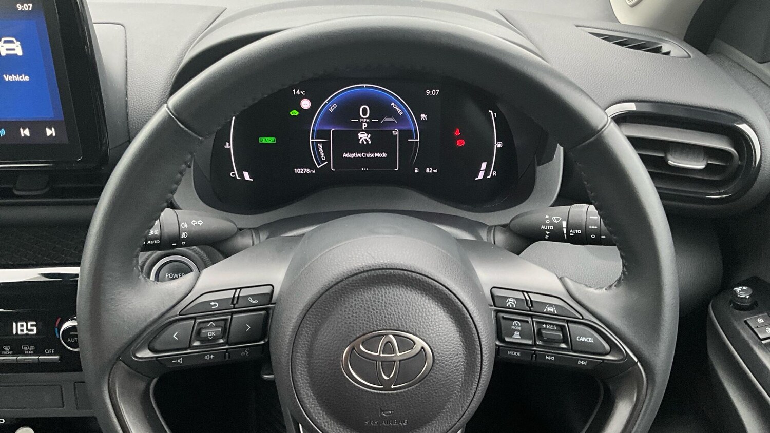 Used Toyota Yaris Cross 2024 for sale - 76175100: Photo 42