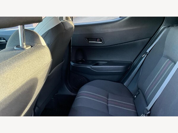 Used Toyota C-HR 2023 for sale - 76189549: Photo 15