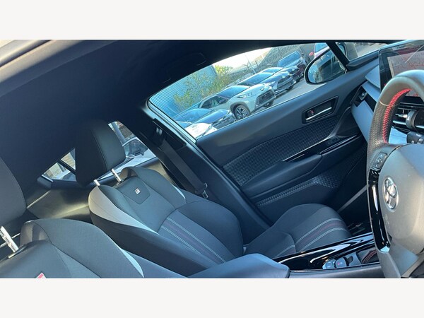 Used Toyota C-HR 2023 for sale - 76189549: Photo 24