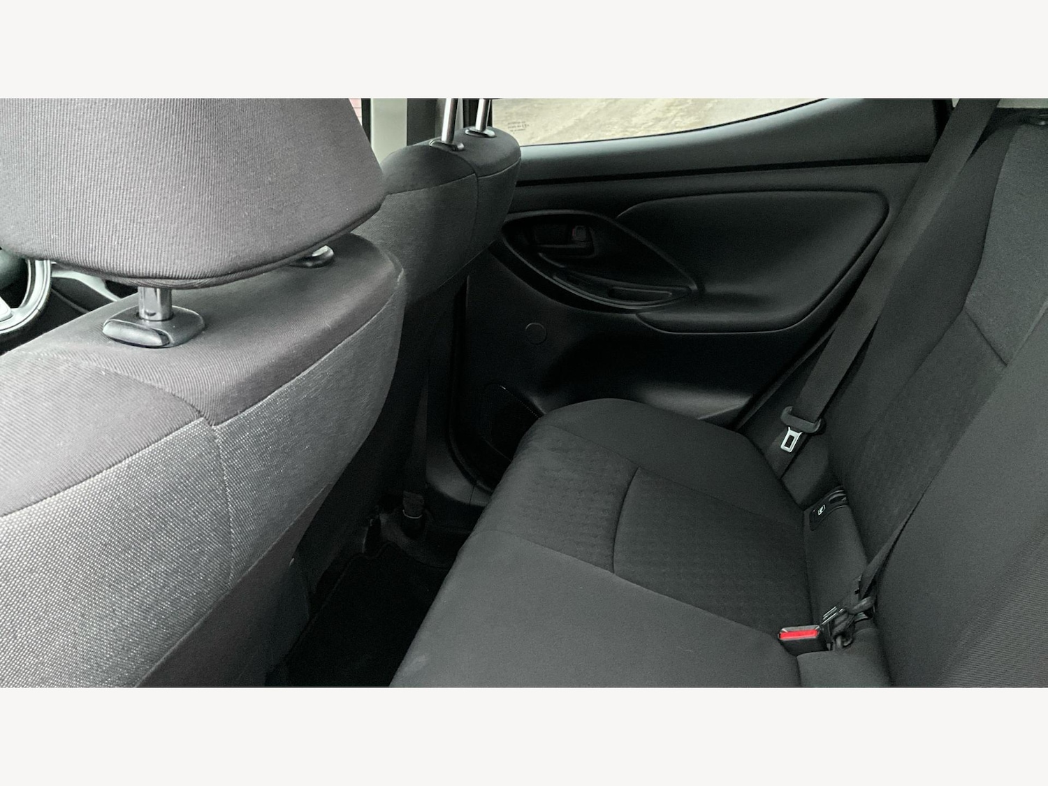 Used Toyota Yaris 2022 for sale - 77343955: Photo 15