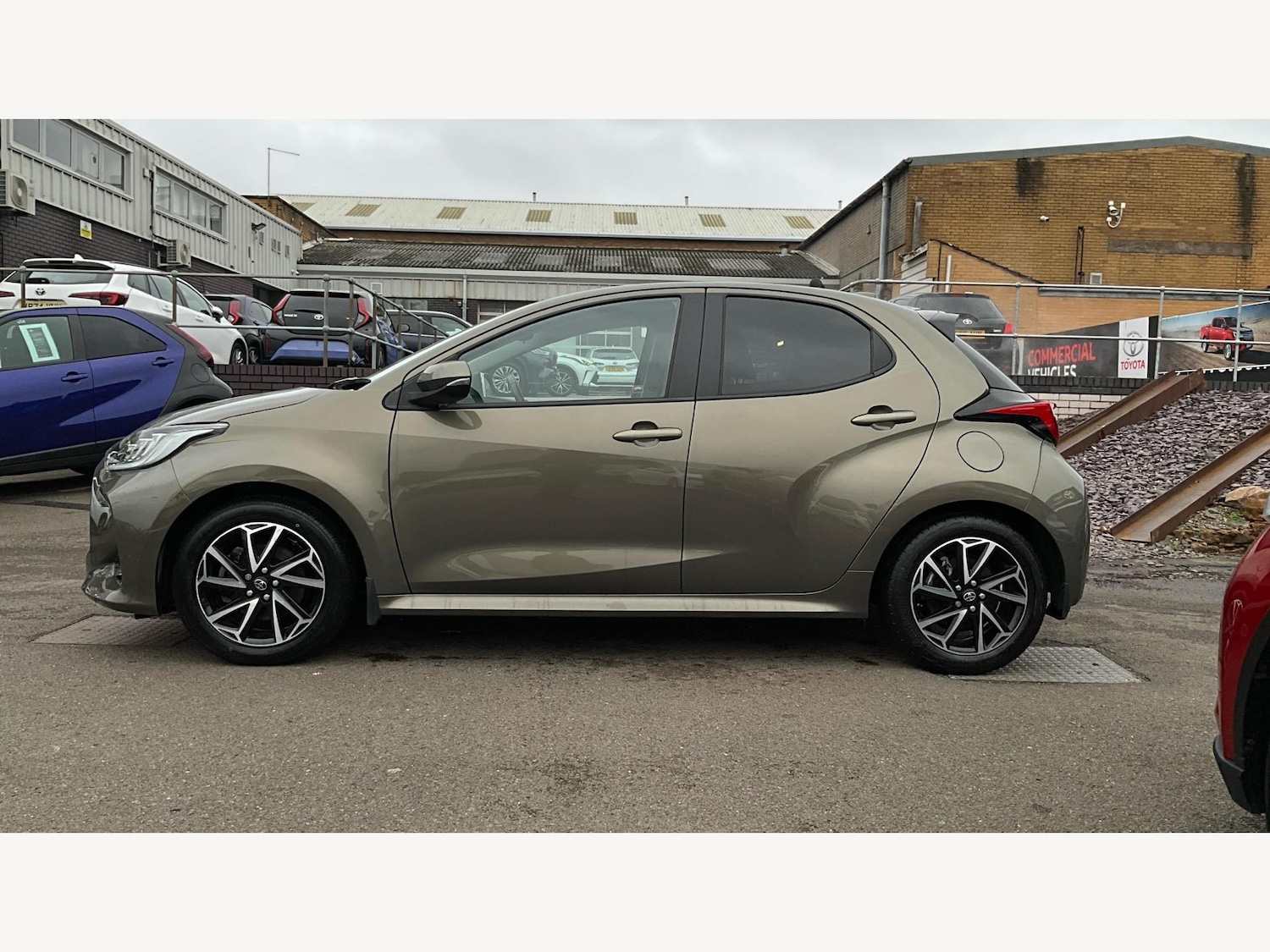 Used Toyota Yaris 2022 for sale - 77343955: Photo 19