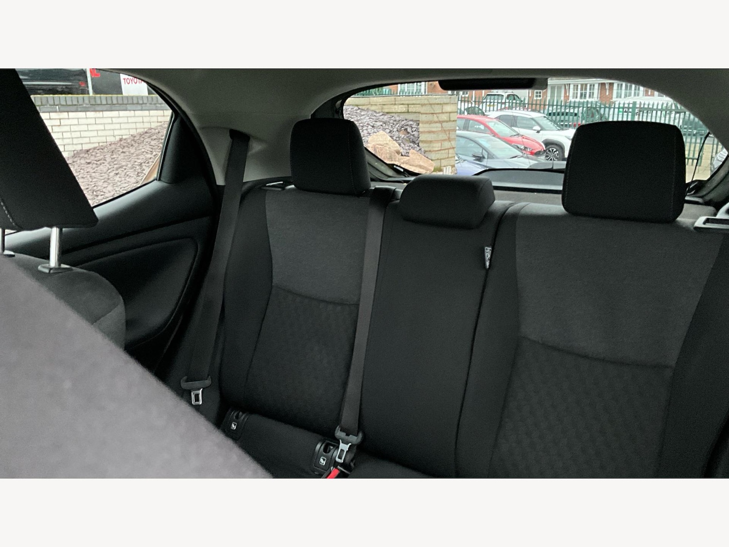 Used Toyota Yaris 2022 for sale - 77343955: Photo 25