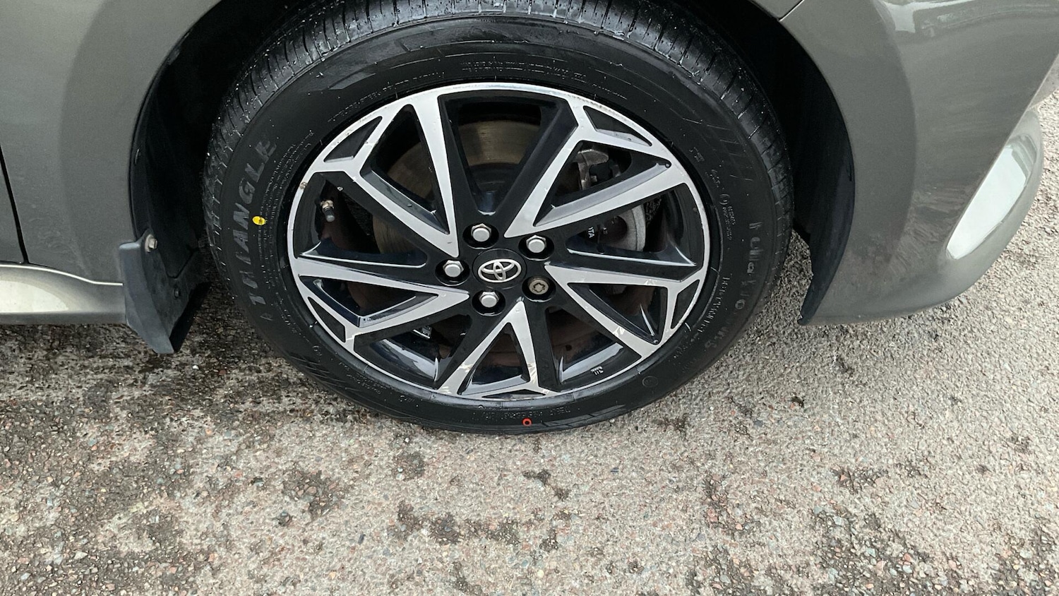 Used Toyota Yaris 2022 for sale - 77343955: Photo 35