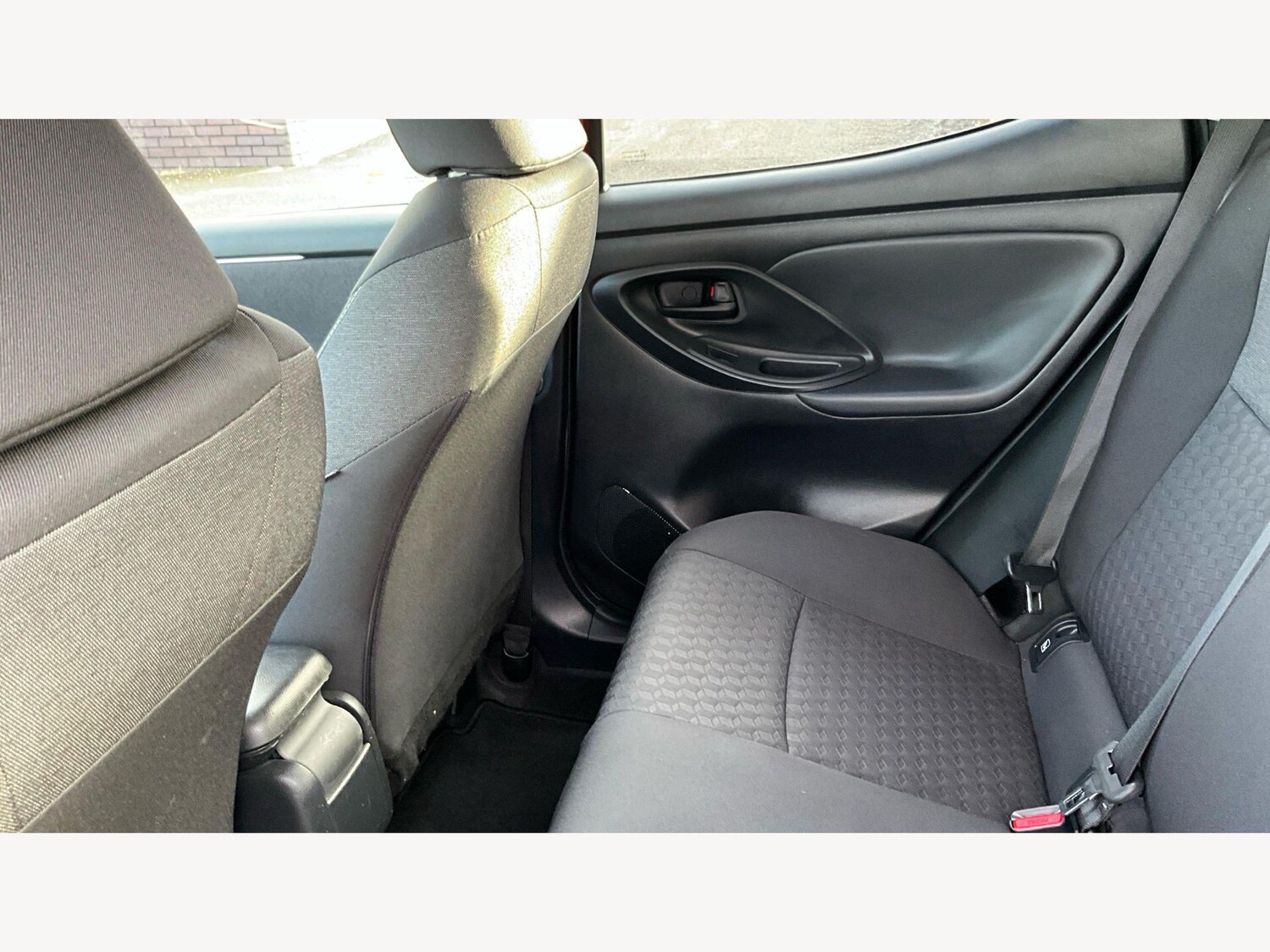 Used Toyota Yaris 2023 for sale - 78170221: Photo 15