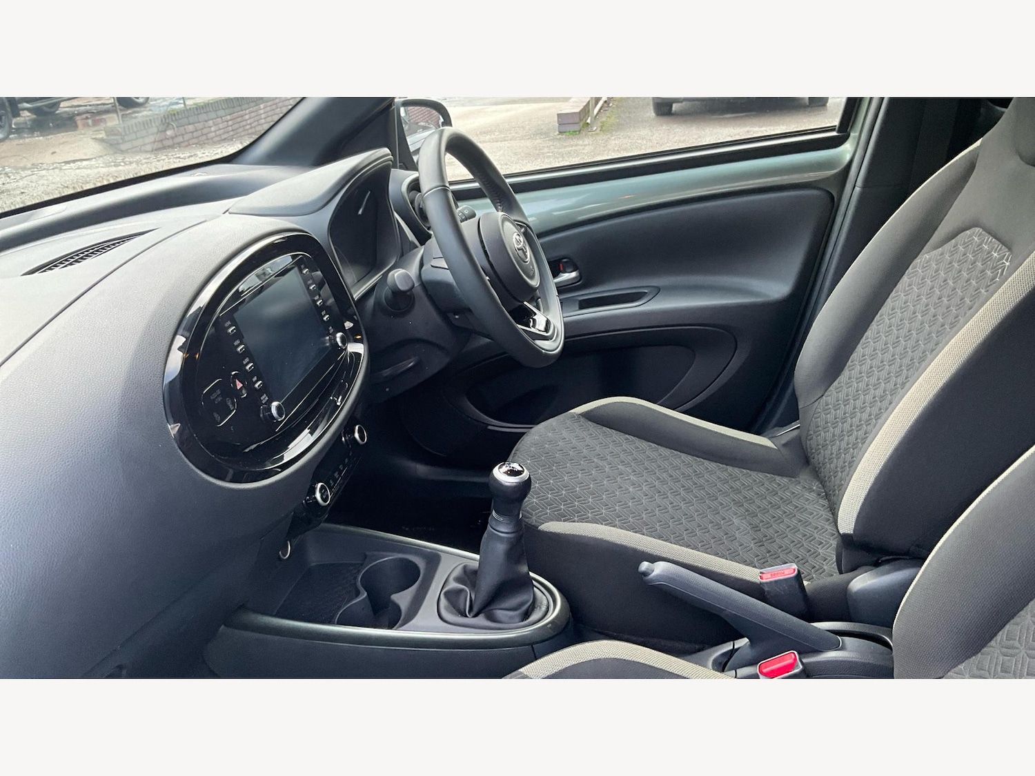 Used Toyota Aygo X 2022 for sale - 77646736: Photo 12