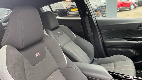 Used Toyota C-HR 2022 for sale - 76175347: Photo 47