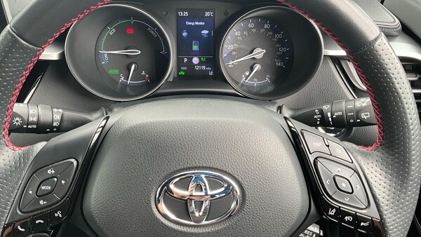 Used Toyota C-HR 2022 for sale - 76175347: Photo 67