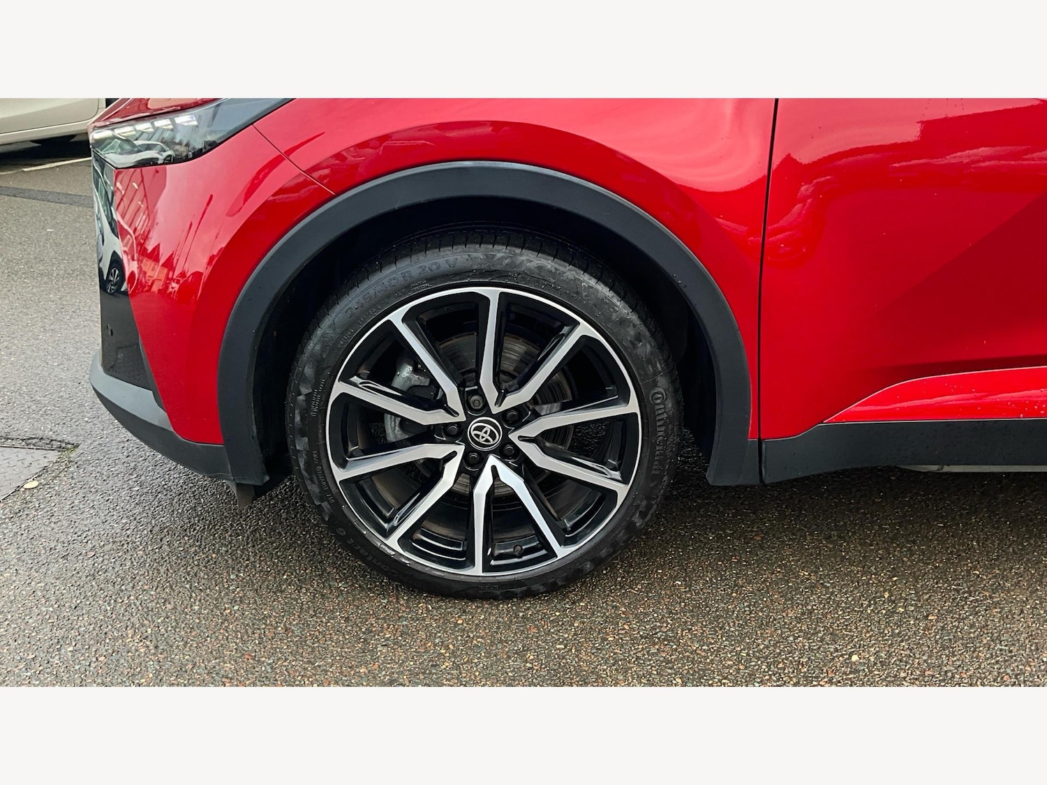 Used Toyota C-HR 2024 for sale - 77646550: Photo 22