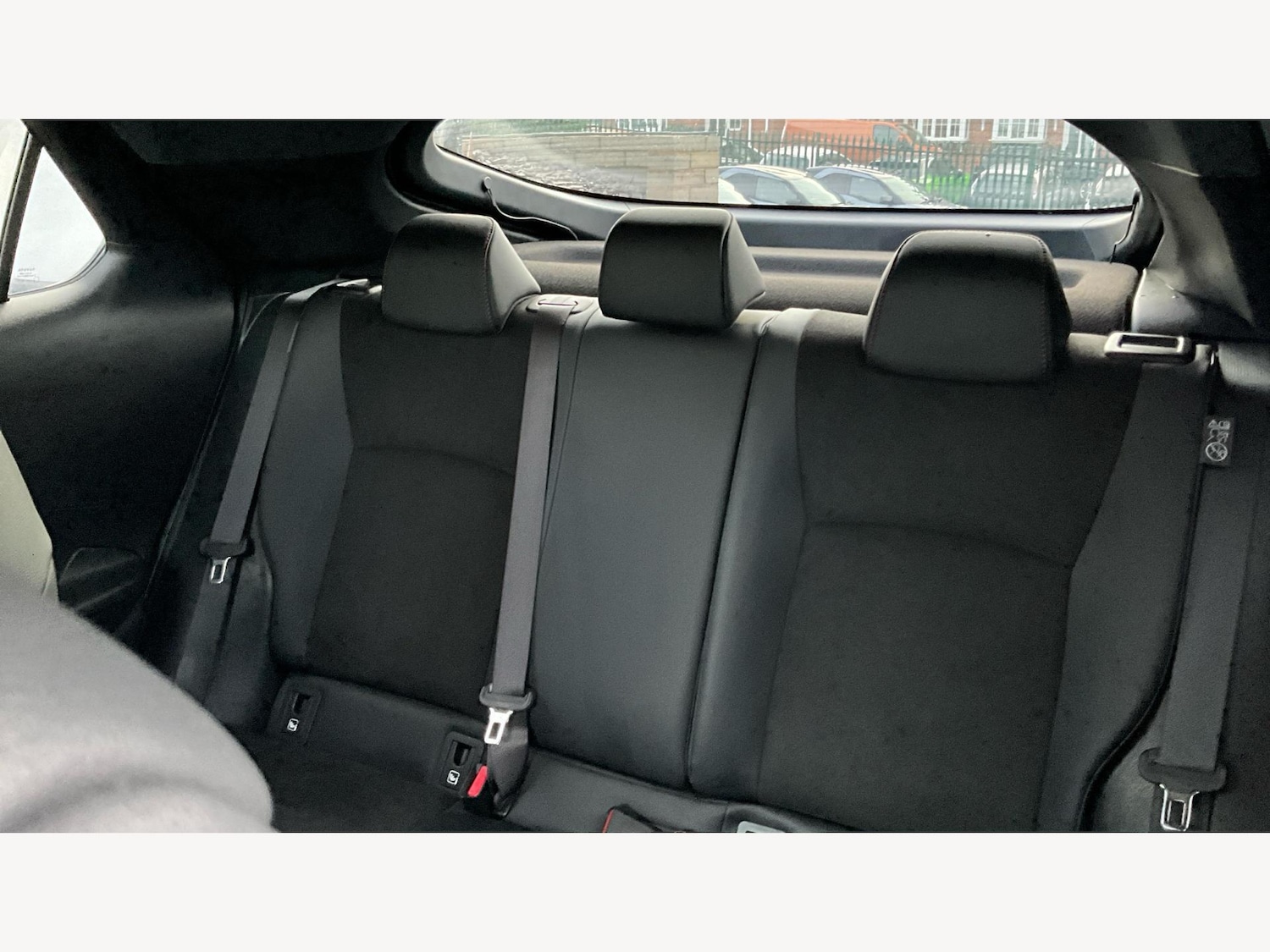 Used Toyota C-HR 2024 for sale - 77646550: Photo 25