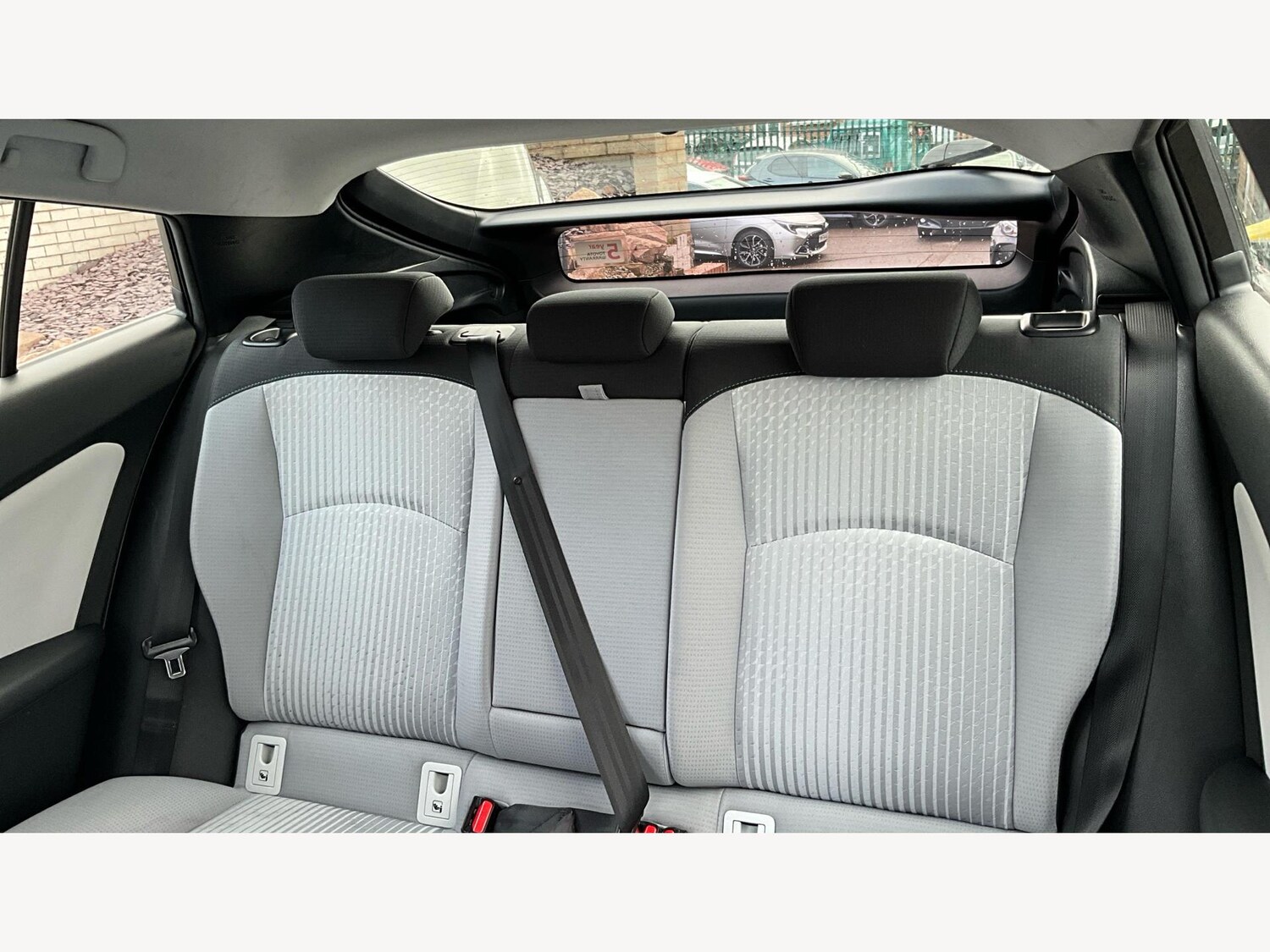 Used Toyota Prius 2016 for sale - 76446519: Photo 26